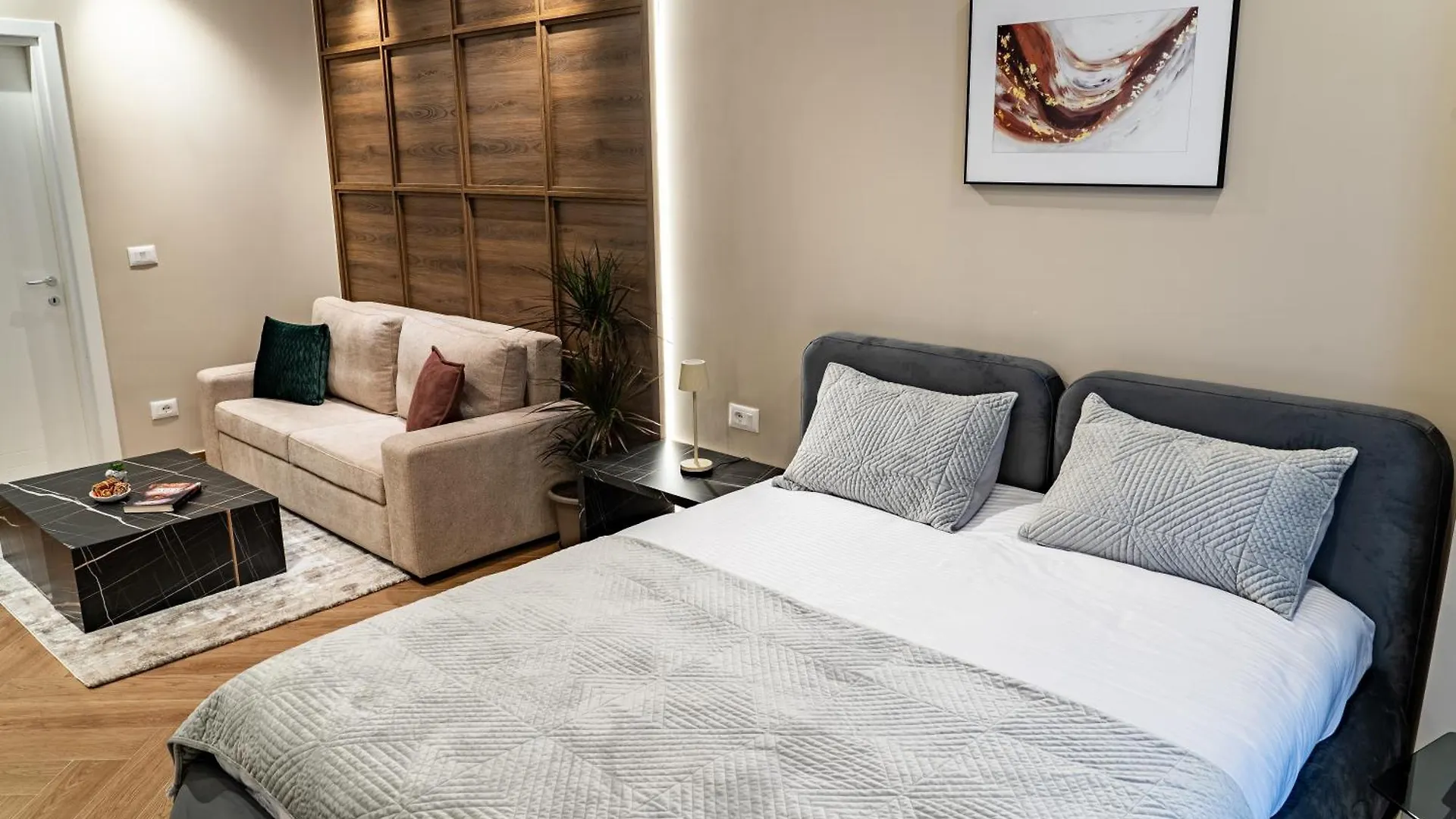 Progarden Luxury Apartments Tirana 0*,