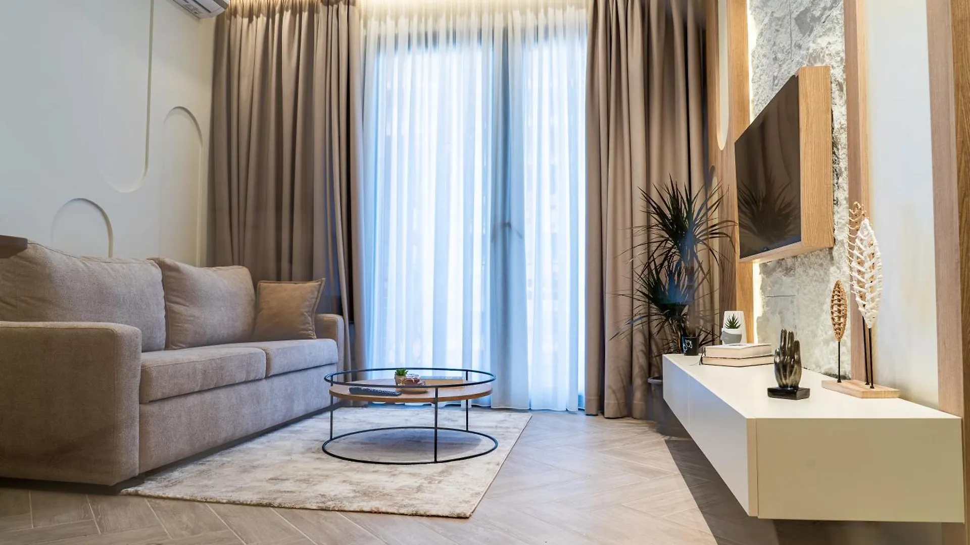 Progarden Luxury Apartments Tirana 0*,  Albania