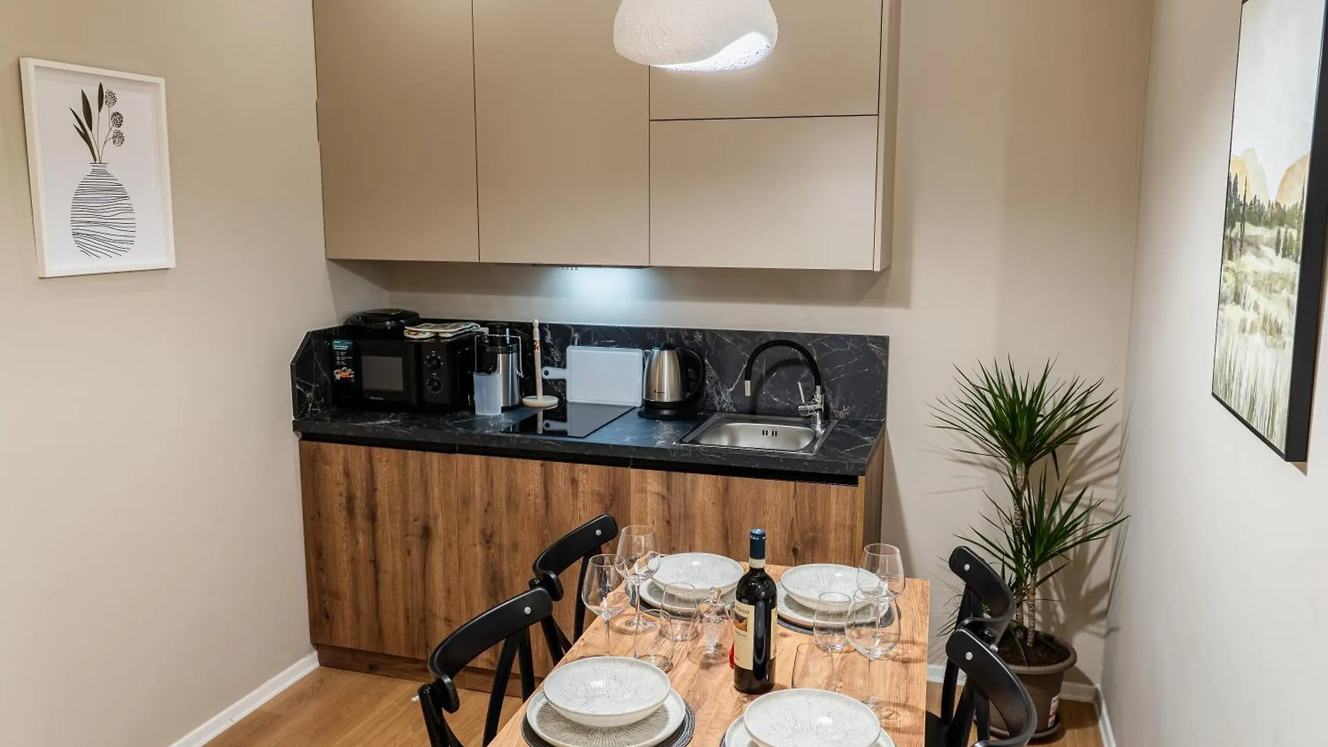 Progarden Luxury Apartments Tirana 0*,