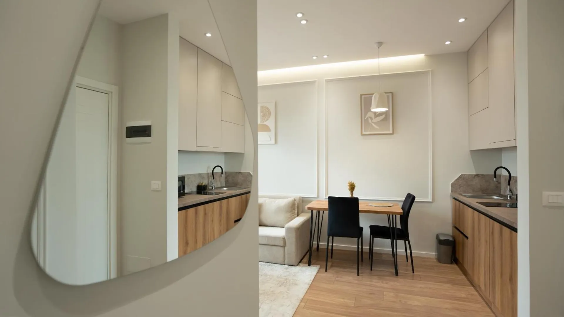 Progarden Luxury Apartments Tirana 0*,  Albania